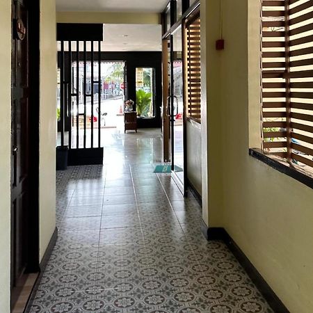 נאן Ponburi Hotel מראה חיצוני תמונה