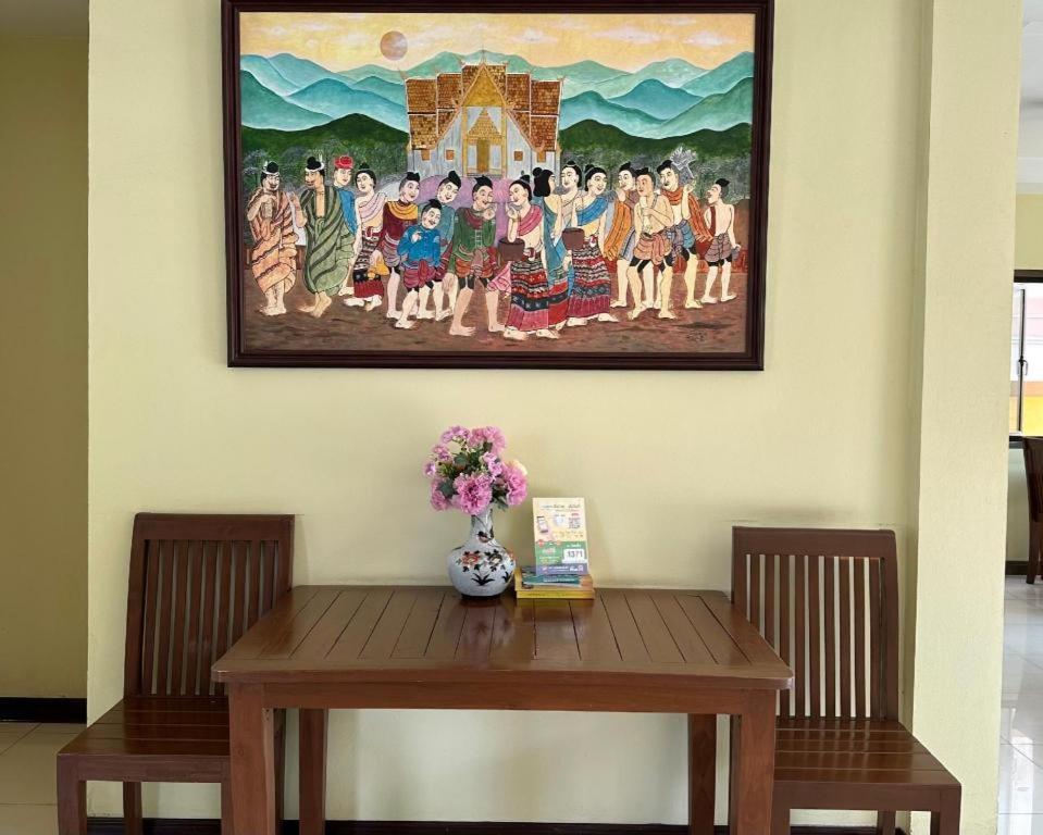 נאן Ponburi Hotel מראה חיצוני תמונה