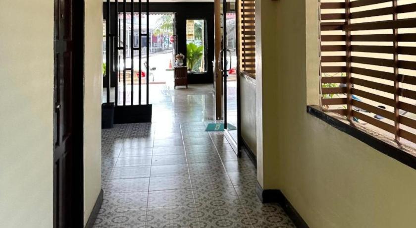נאן Ponburi Hotel מראה חיצוני תמונה