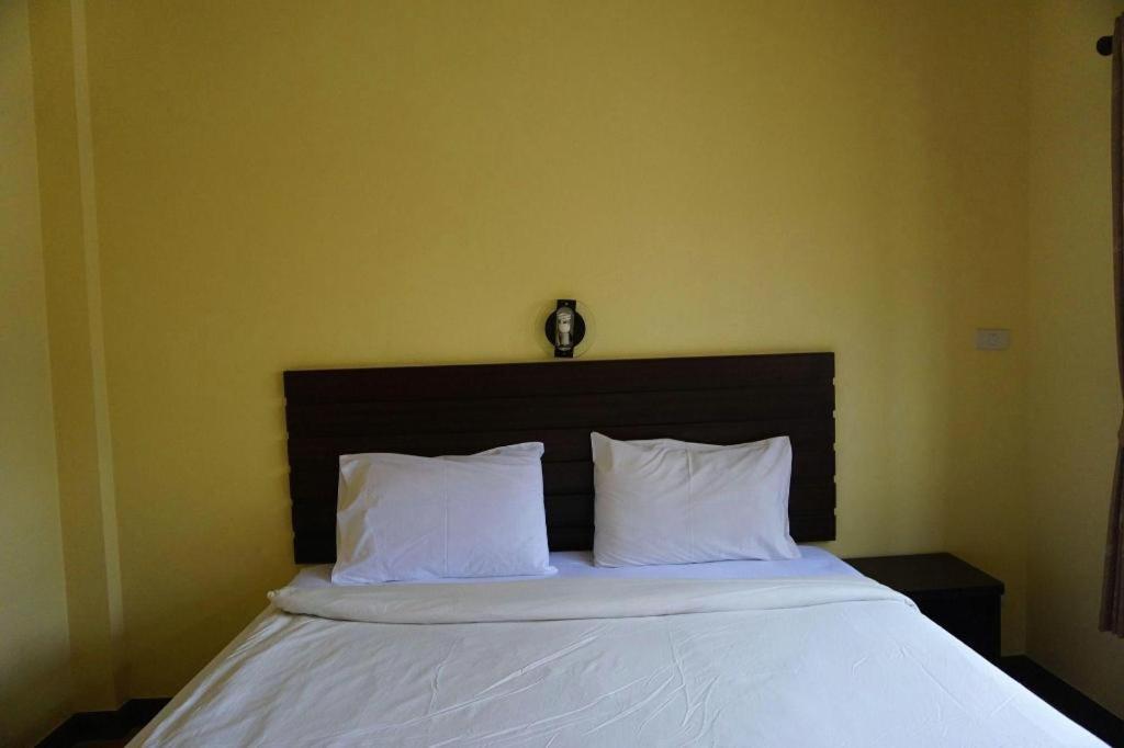 נאן Ponburi Hotel מראה חיצוני תמונה