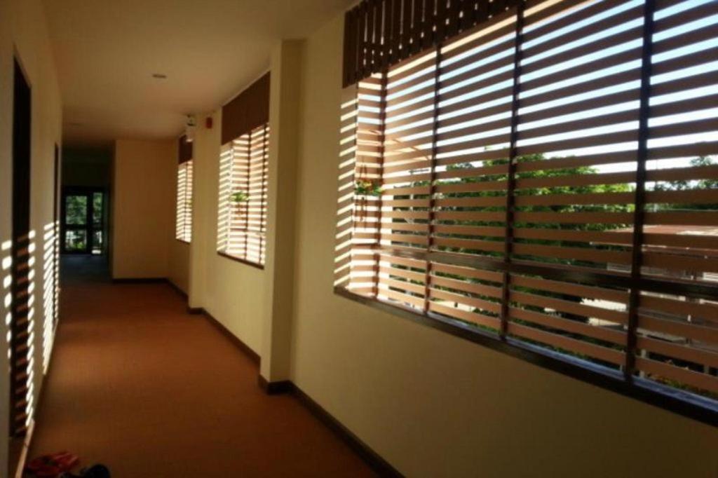נאן Ponburi Hotel מראה חיצוני תמונה