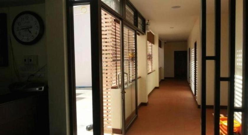 נאן Ponburi Hotel מראה חיצוני תמונה