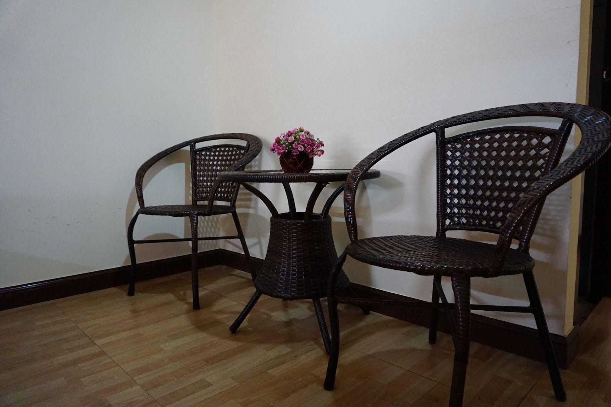 נאן Ponburi Hotel מראה חיצוני תמונה
