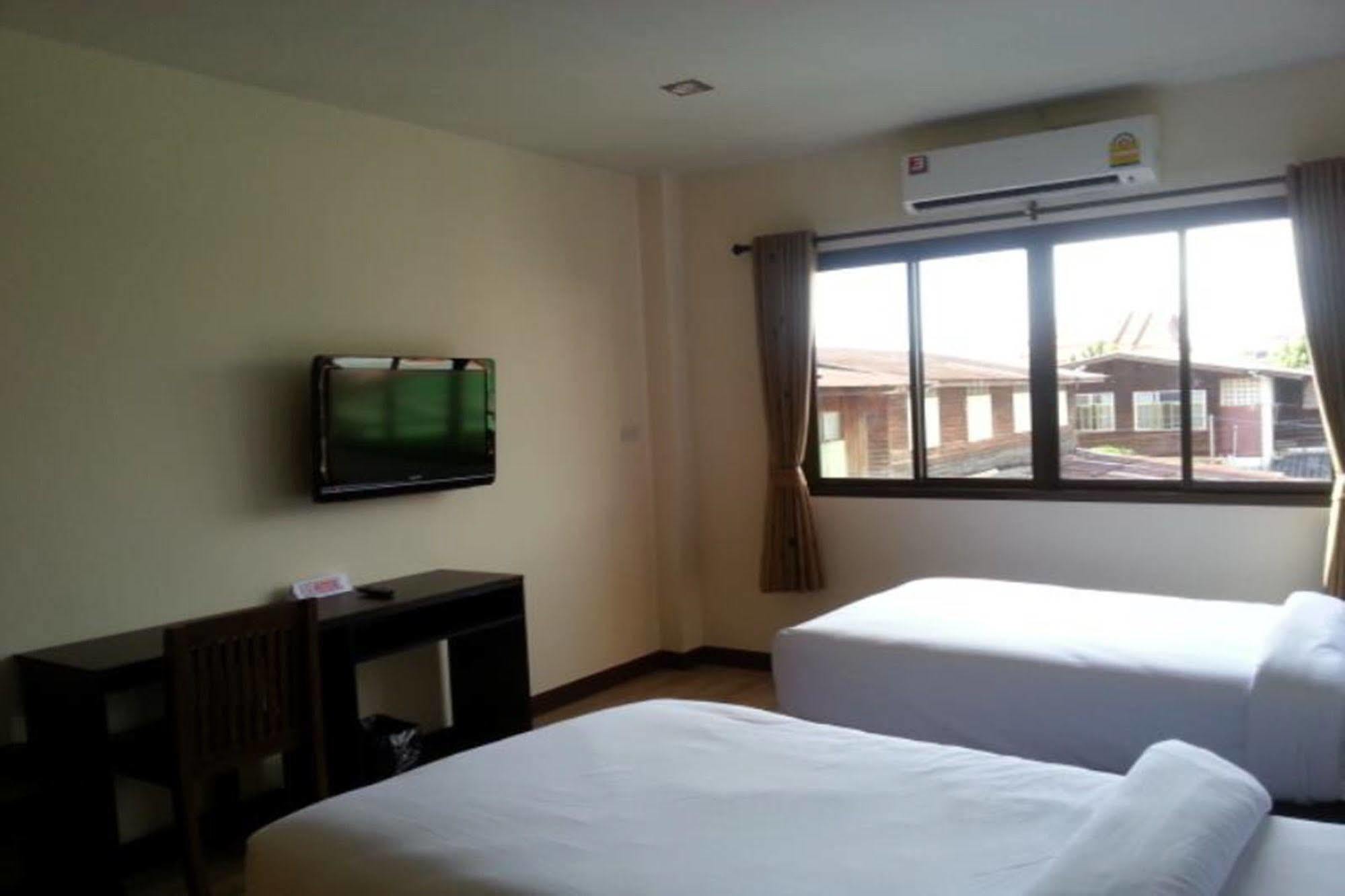 נאן Ponburi Hotel מראה חיצוני תמונה